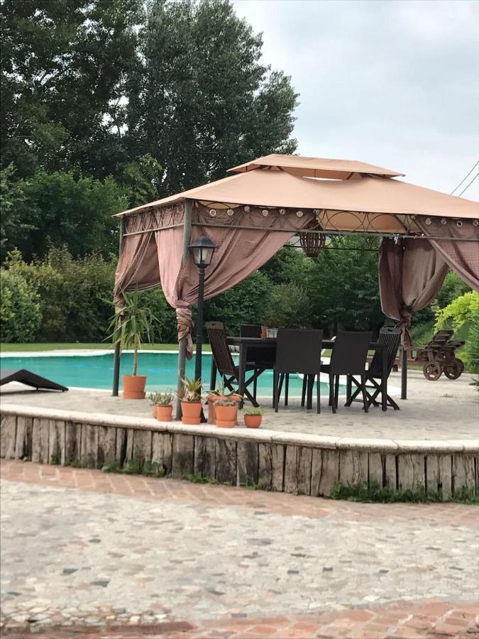 B&B Il Martin Pescatore Bagnolo San Vito Exteriér fotografie